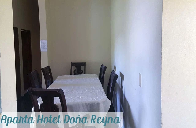 Apparthotel Dona Reyna La Caleta Salle a Manger